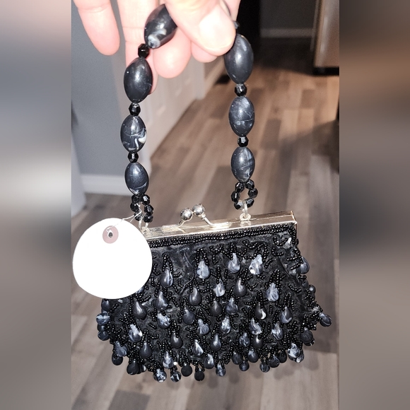 💥Sale💥Vintage Beaded Page D. Hand Bag - Picture 1 of 9